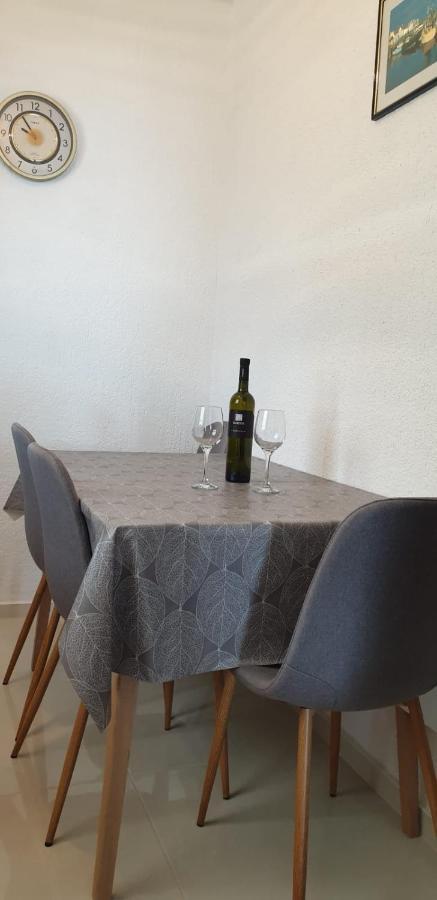 Apartments Marecic Karlobag Zewnętrze zdjęcie