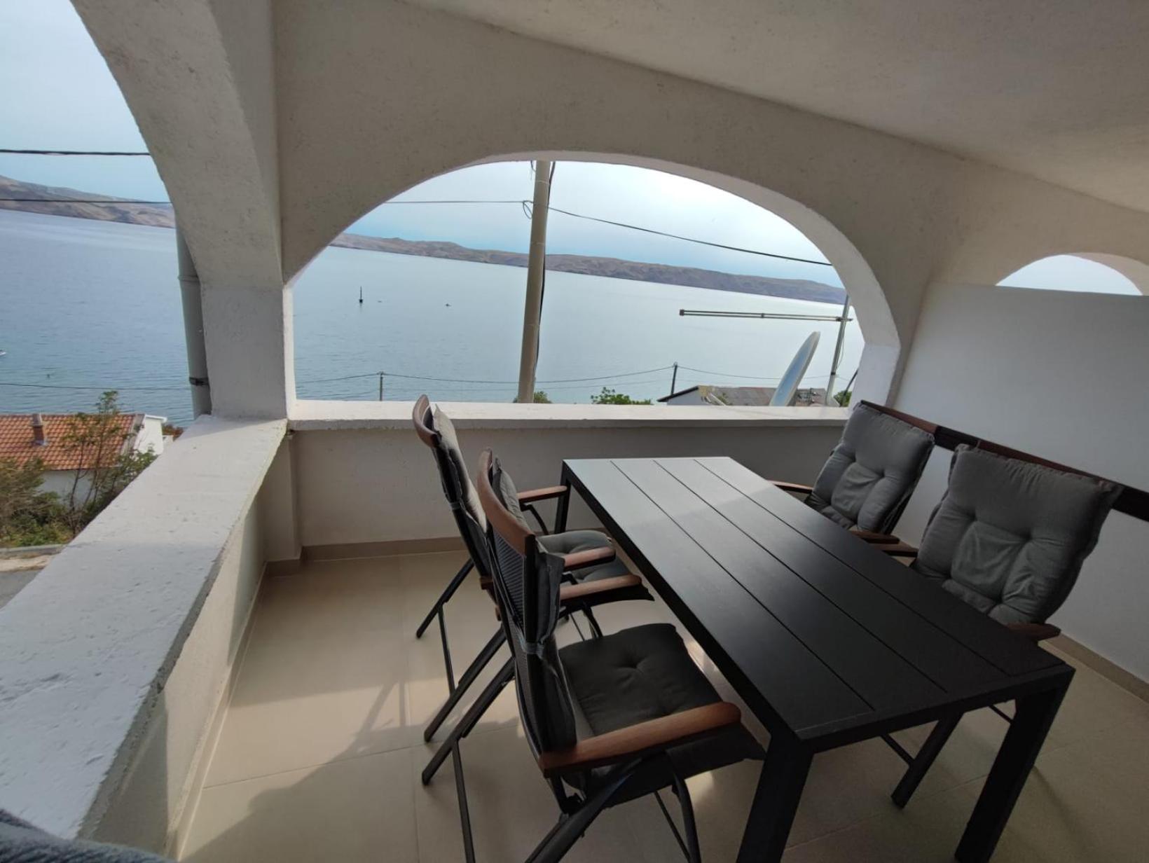Apartments Marecic Karlobag Zewnętrze zdjęcie